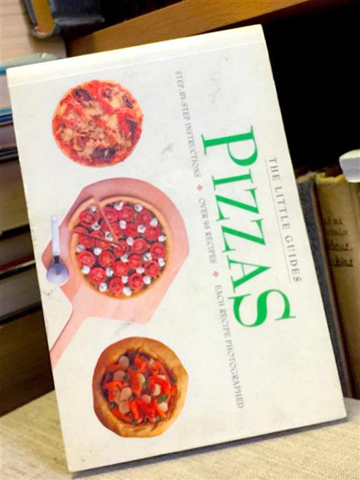 Pizzas (The Little Guides)